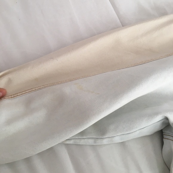 ♻️Vintage Two-Toned Jean Jacket♻️ - Picture 8 of 8